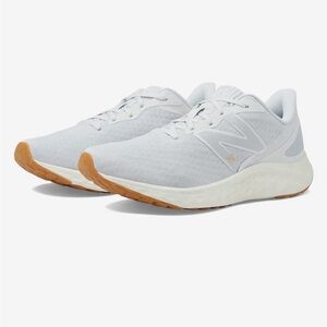 New Balance Fresh Foam Wariseg4 Size 7